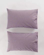 Load image into Gallery viewer, BAGGU Pillowcase Set of 2- Lavender Trippy Checker
