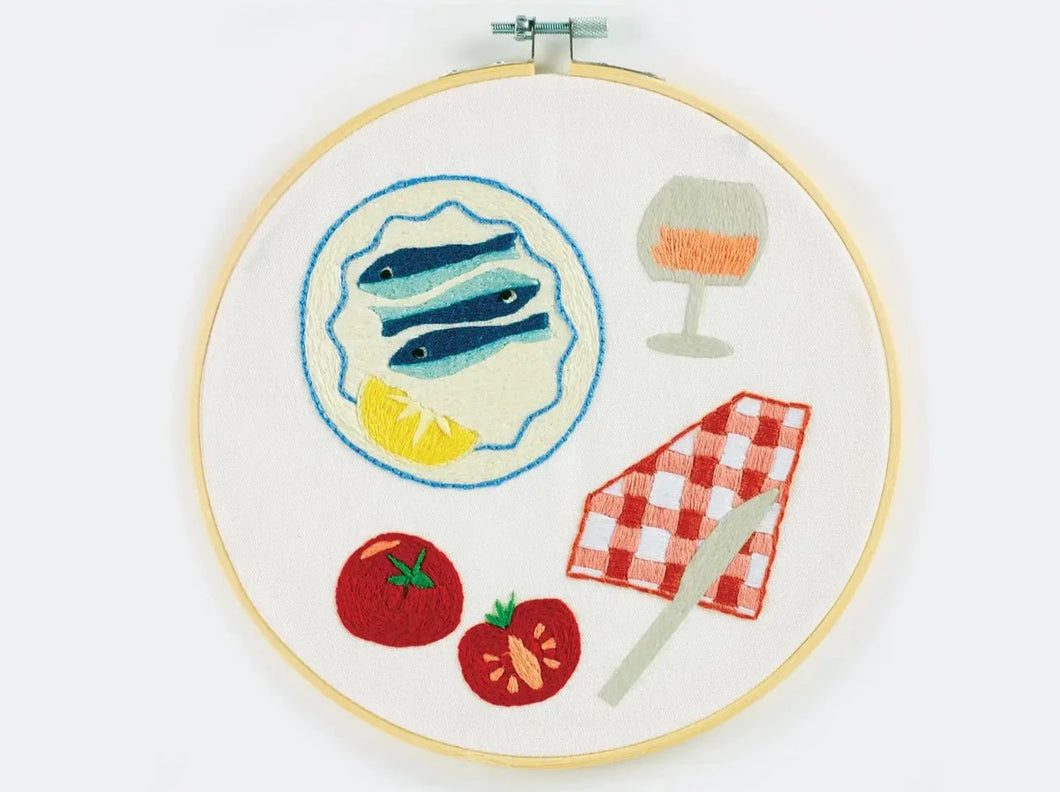 JOURNEY OF SOMETHING Embroidery Kit - Picnic