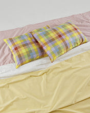 Load image into Gallery viewer, BAGGU Pillowcase Set of 2 - 70&#39;s Madras
